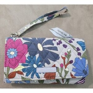 Vera Bradley‎ Women's Bengal Lily Cotton RFID Smartphone Wristlet Wallet